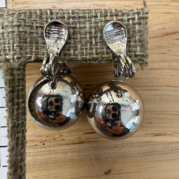Monet Vintage Silver Tone Clip-On Earrings Double Ball Dangle Design Retro Style - Picture 6 of 12